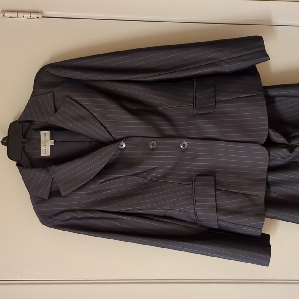 Womens Jones New York Gray Pin Stripe Suit Jacket & Pants 10